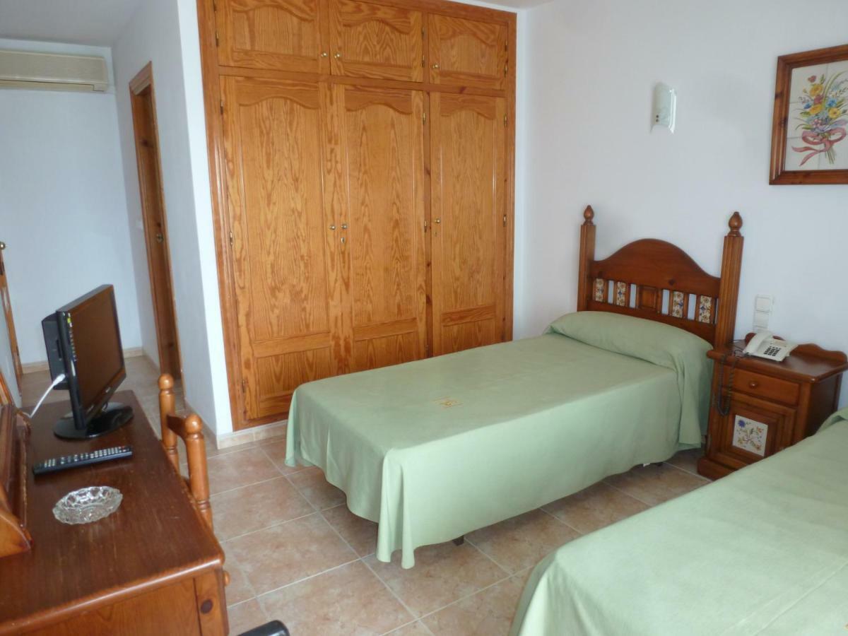 Hostal Cortes Garrucha Exteriör bild